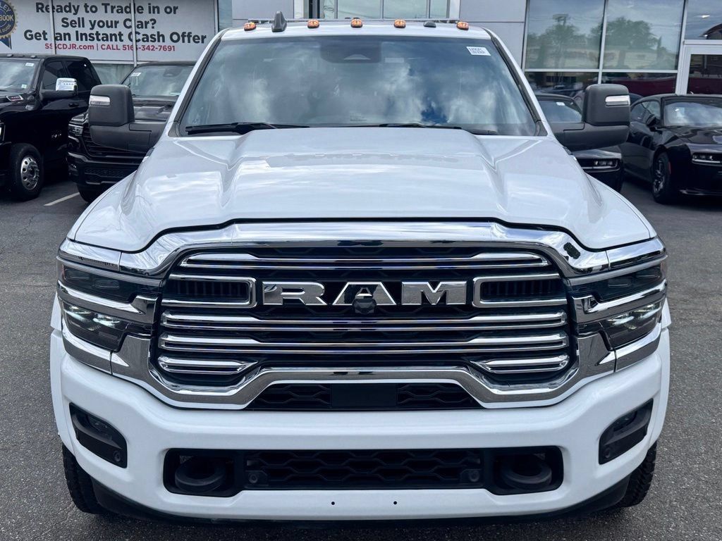 Used 2025 RAM 5500 4x4 Crew Cab w/ Laramie Trim Package image 3