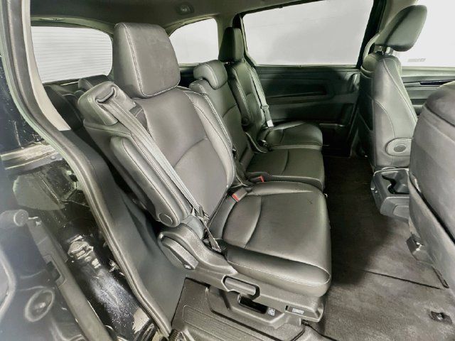 Certified 2024 Honda Odyssey Touring image 9