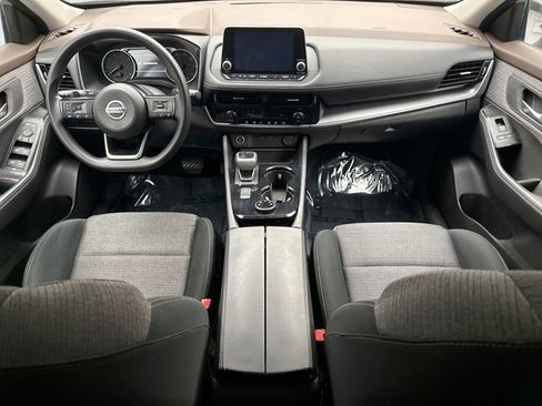 Used 2021 Nissan Rogue SV image 14