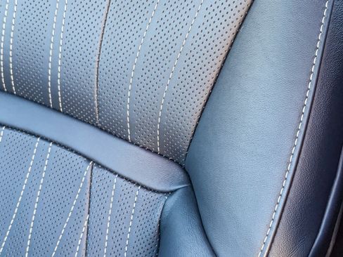 Certified 2025 Lexus LS 500 AWD w/ Luxury Package image 24