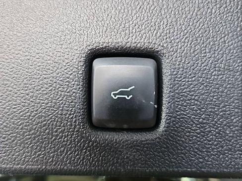Used 2025 Ford Escape Platinum AWD/4WD image 20