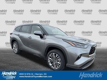 New 2026 Toyota Highlander Platinum