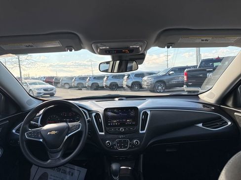 Used 2024 Chevrolet Malibu LT image 21