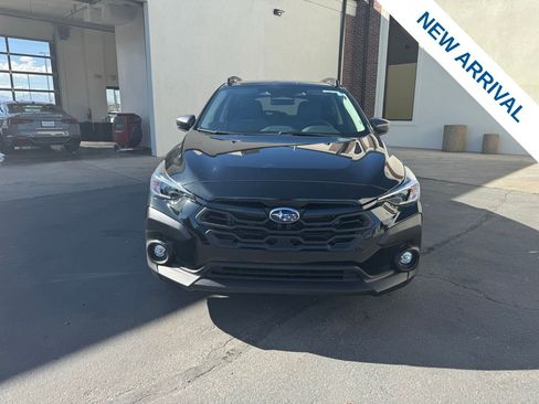 Used 2025 Subaru Crosstrek 2.0i Premium image 2