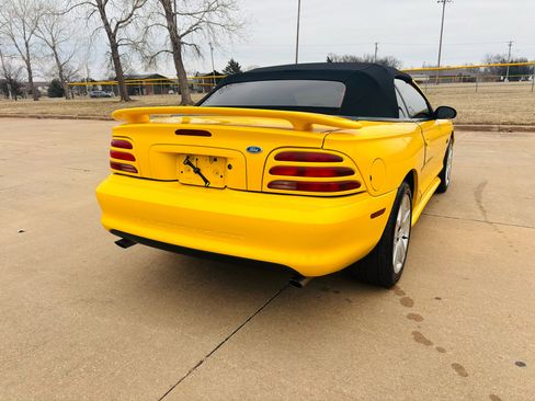 Used 1995 Ford Mustang GT image 26