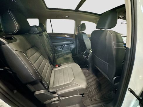 Certified 2025 Volkswagen Atlas SEL AWD/4WD image 31