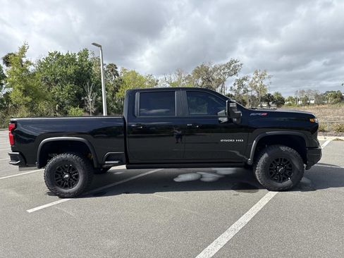 New 2026 Chevrolet Silverado 2500 ZR2 image 2