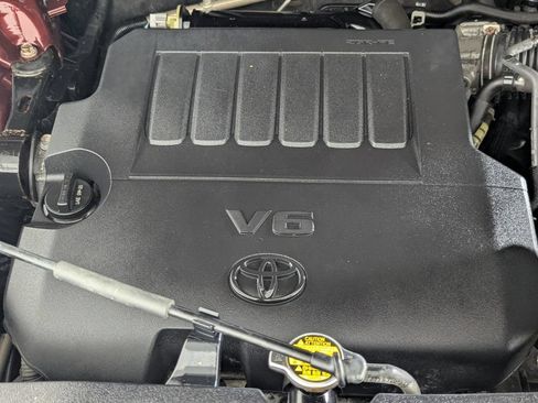 Used 2014 Toyota Highlander XLE AWD/4WD image 10