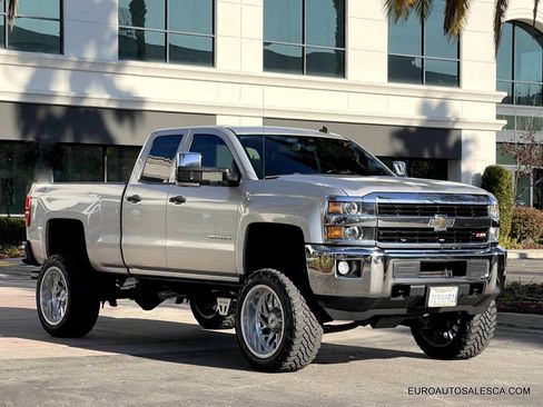 Used 2015 Chevrolet Silverado 2500 LT w/ Z71 Package, Off-Road image 7