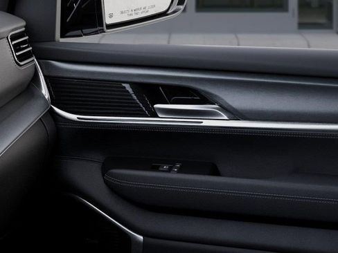 New 2026 Jeep Grand Wagoneer L Limited AWD/4WD image 25