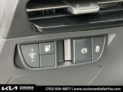 New 2025 Kia EV6 Light image 18