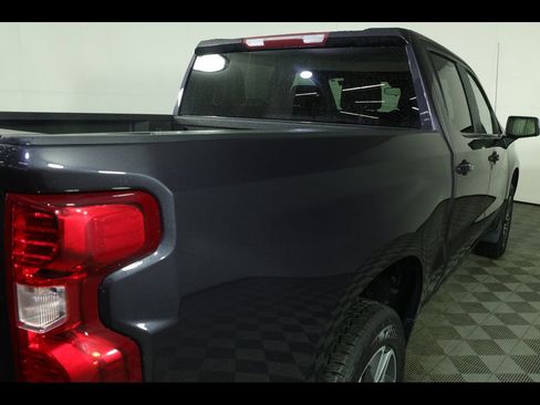 Used 2022 Chevrolet Silverado 1500 LT w/ Z71 Off-Road Package AWD/4WD image 21