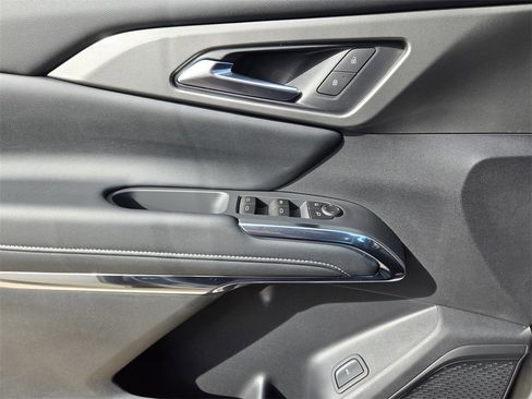 New 2026 Chevrolet Traverse LT w/ Sun and Wheel Package image 12