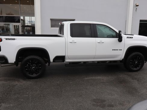 Used 2025 Chevrolet Silverado 2500 LT w/ Trail Boss Package image 11