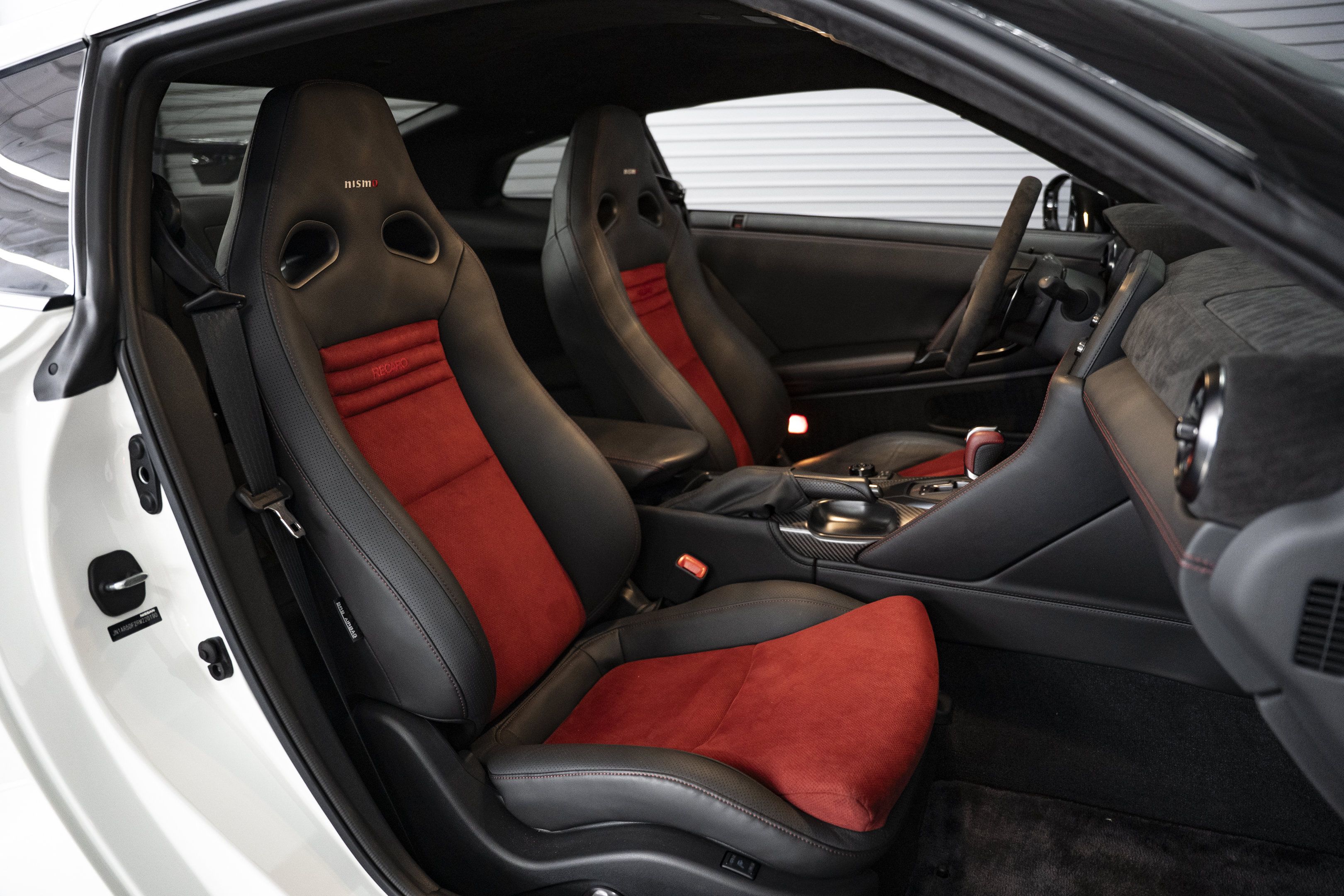 Used 2024 Nissan GT-R NISMO w/ Floor Mat Package AWD/4WD image 42