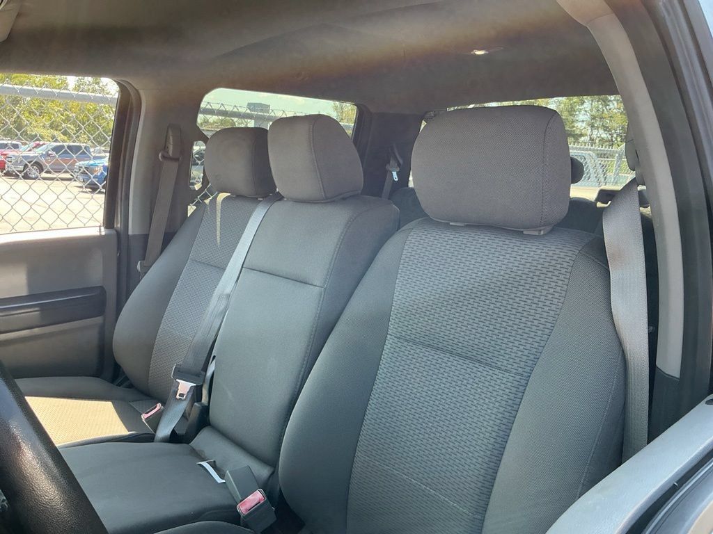 Used 2018 Ford F150 XLT w/ Equipment Group 302A Luxury AWD/4WD image 9