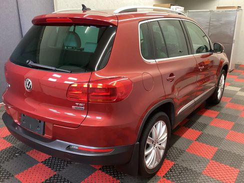 Used 2016 Volkswagen Tiguan SE AWD/4WD image 3