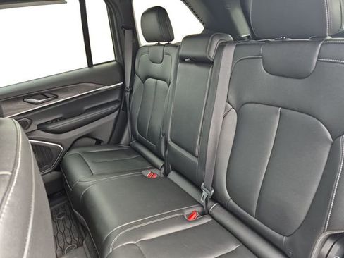 Used 2025 Jeep Grand Cherokee Limited 4xe image 13