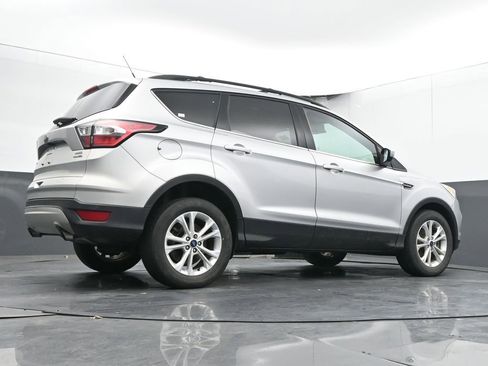 Used 2018 Ford Escape SEL image 30