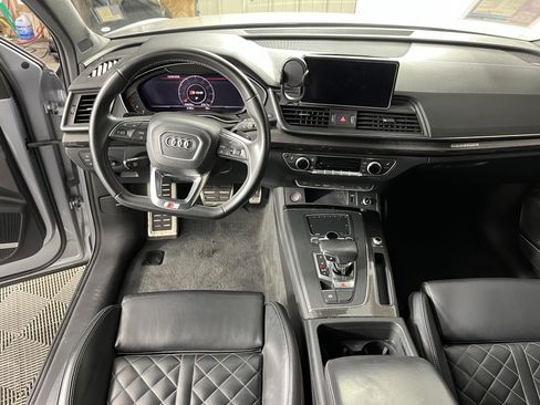 Used 2019 Audi SQ5 Premium Plus w/ Premium Plus Package image 11