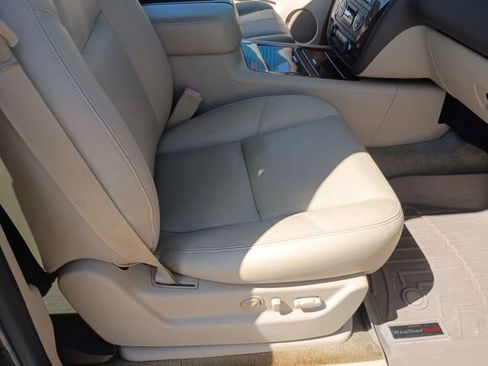 Used 2013 Chevrolet Tahoe LTZ RWD image 20