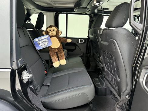 Used 2021 Jeep Wrangler Unlimited Rubicon 4xe w/ Dual Top Group image 27