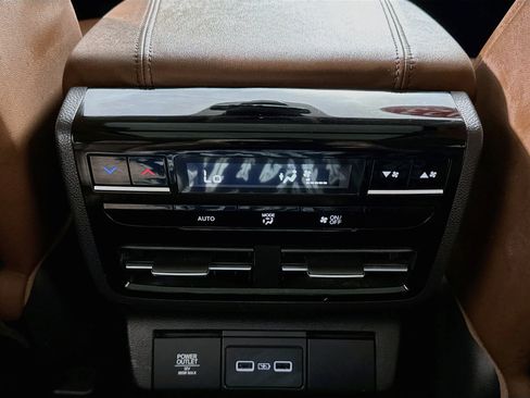 Used 2023 Acura MDX SH-AWD w/ Technology Package image 7
