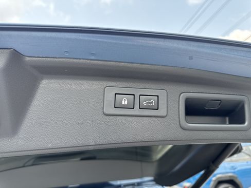 Used 2019 Subaru Forester Touring AWD/4WD image 34