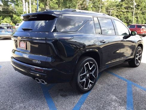 New 2026 Chevrolet Traverse High Country image 6