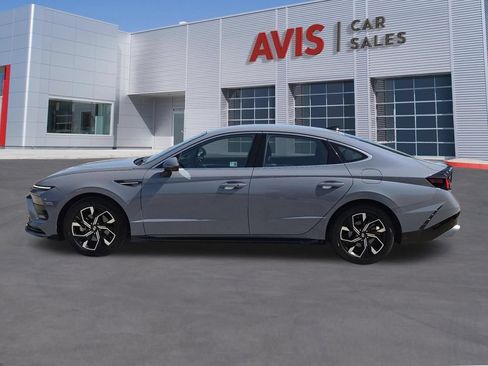 Used 2025 Hyundai Sonata SEL FWD image 10