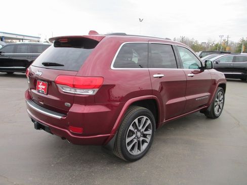 Used 2018 Jeep Grand Cherokee Overland image 4