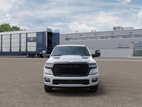New 2026 RAM 1500 Laramie AWD/4WD image 7