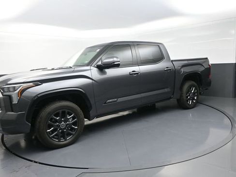 Used 2024 Toyota Tundra Platinum AWD/4WD image 47