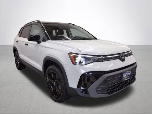 New 2025 Volkswagen Taos SE image 4