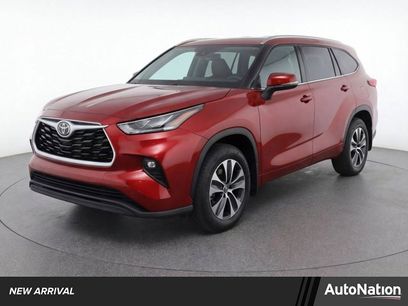 Used 2023 Toyota Highlander XLE