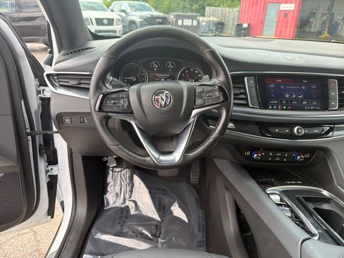 Used 2023 Buick Enclave Essence FWD image 16
