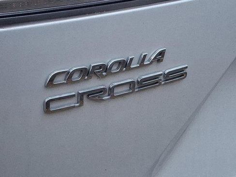 Certified 2023 Toyota Corolla Cross L image 6