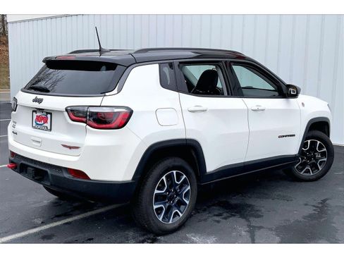 Used 2021 Jeep Compass Trailhawk w/ Sun and Sound Group image 11