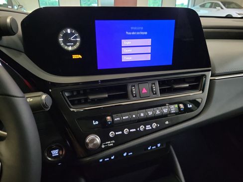 New 2025 Lexus ES 350 w/ Premium Package image 14