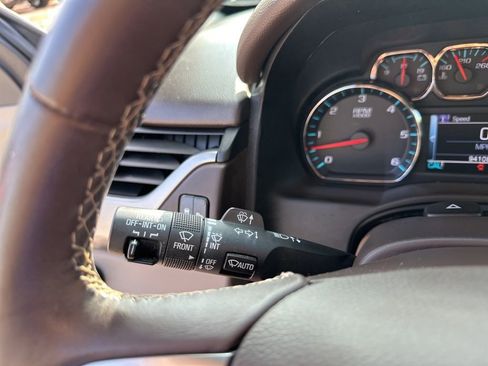 Used 2016 Chevrolet Suburban LS image 32