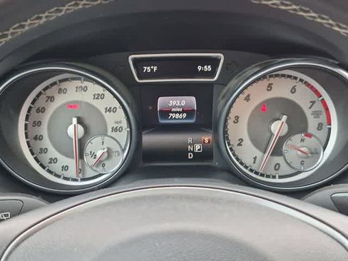 Used 2017 Mercedes-Benz GLA 250 4MATIC image 32