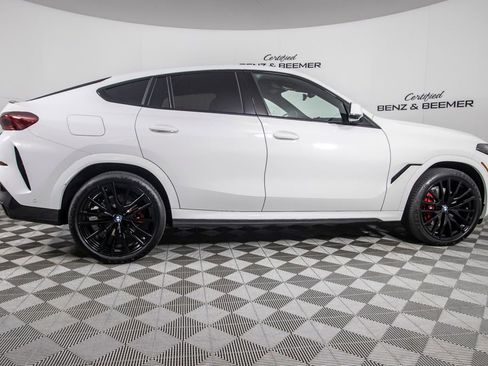 Used 2026 BMW X6 xDrive40i w/ Premium Package AWD/4WD image 4