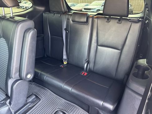 Used 2023 Toyota Highlander XSE FWD image 31