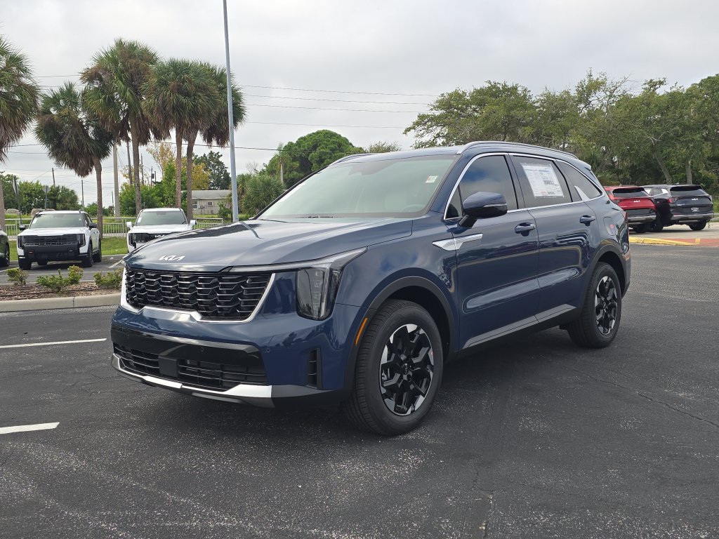 New 2026 Kia Sorento S FWD image 4