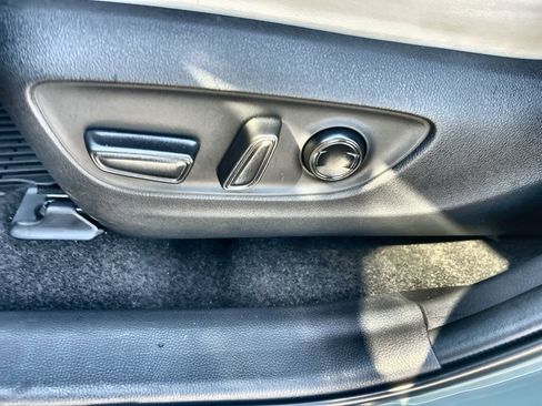 Used 2023 Toyota RAV4 XLE Premium image 16