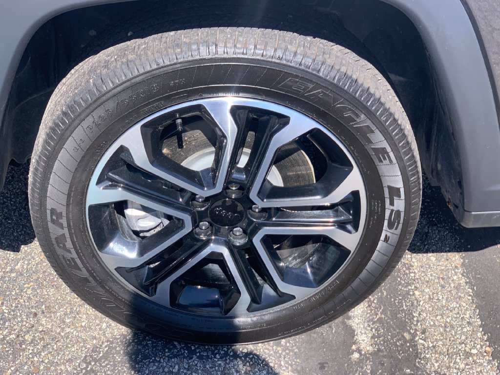 Used 2023 Jeep Compass Limited AWD/4WD image 29