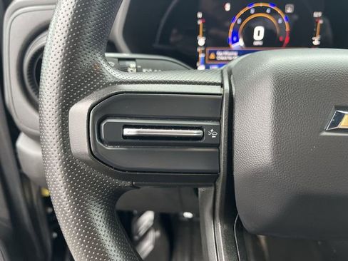 Used 2023 Chevrolet Colorado W/T image 23