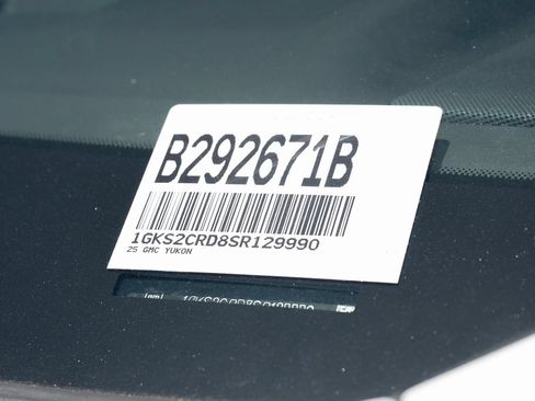 Used 2025 GMC Yukon AT4 AWD/4WD image 54