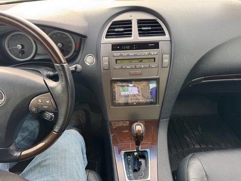 Used 2011 Lexus ES 350 Base 4dr Sedan image 16