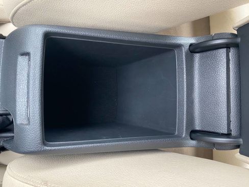 Used 2012 Volkswagen Jetta TDI image 18